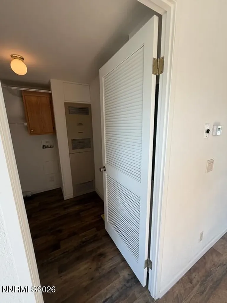 22215 Topaz Lake Lovelock NV 89419