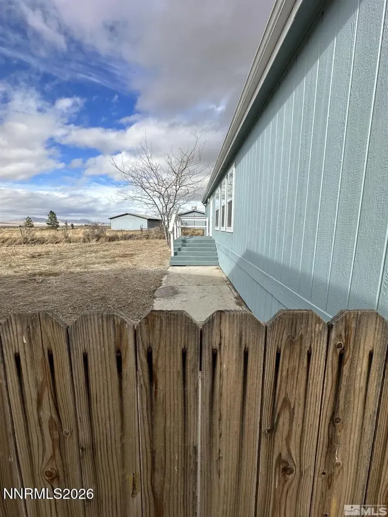 22215 Topaz Lake Lovelock NV 89419