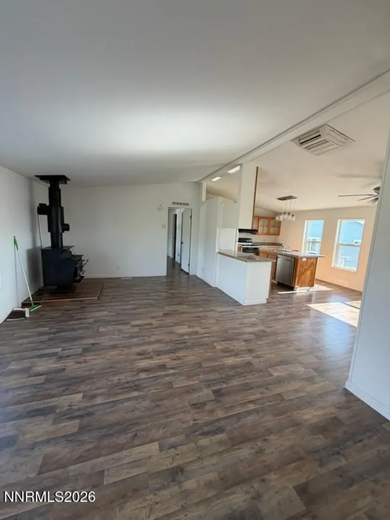 22215 Topaz Lake Lovelock NV 89419