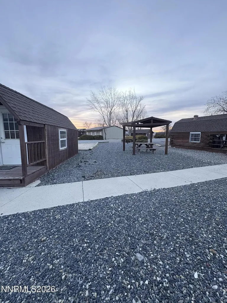 11695 Mammoth Pool Lovelock NV 89419