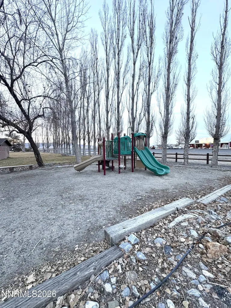 11695 Mammoth Pool Lovelock NV 89419