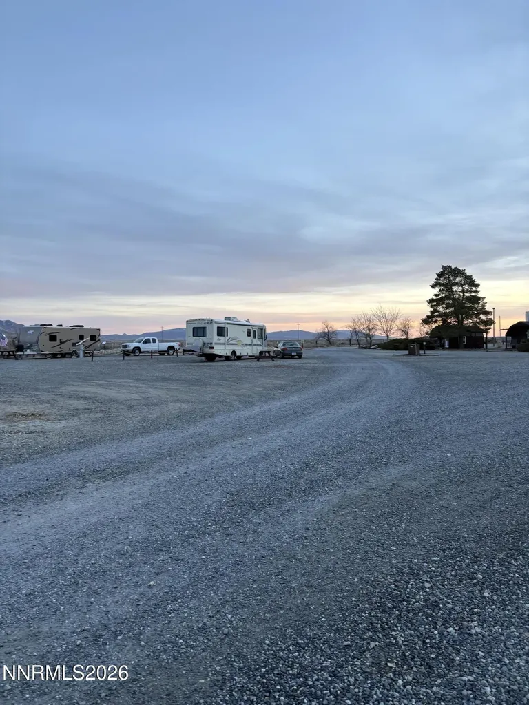 11695 Mammoth Pool Lovelock NV 89419