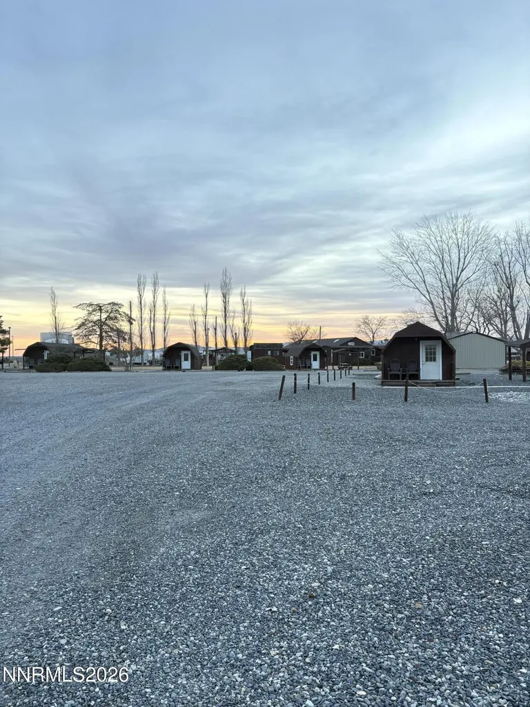 11695 Mammoth Pool Lovelock NV 89419