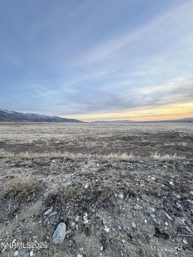 11695 Mammoth Pool Lovelock NV 89419