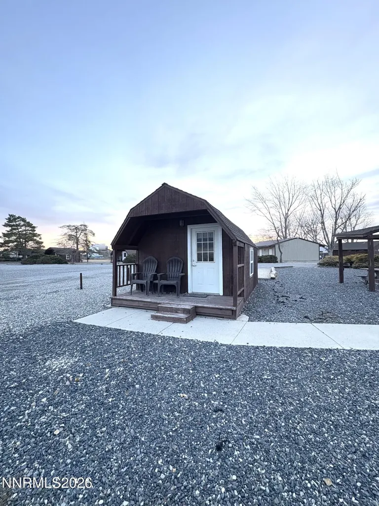 11695 Mammoth Pool Lovelock NV 89419