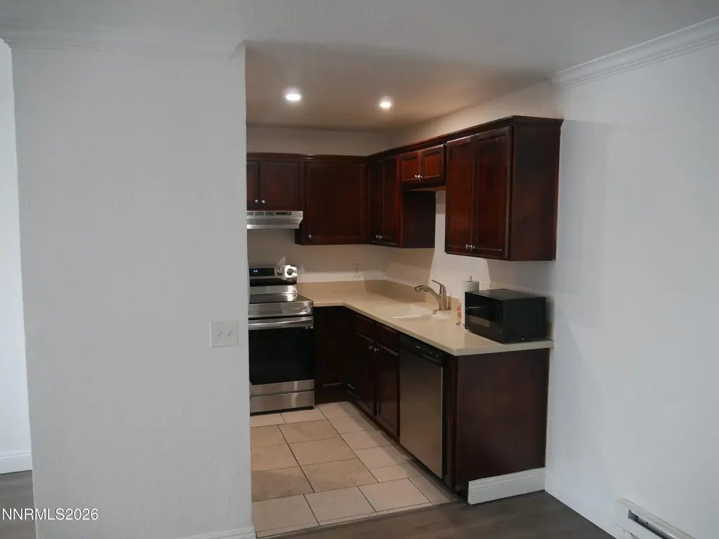 2385 Tripp Reno NV 89512
