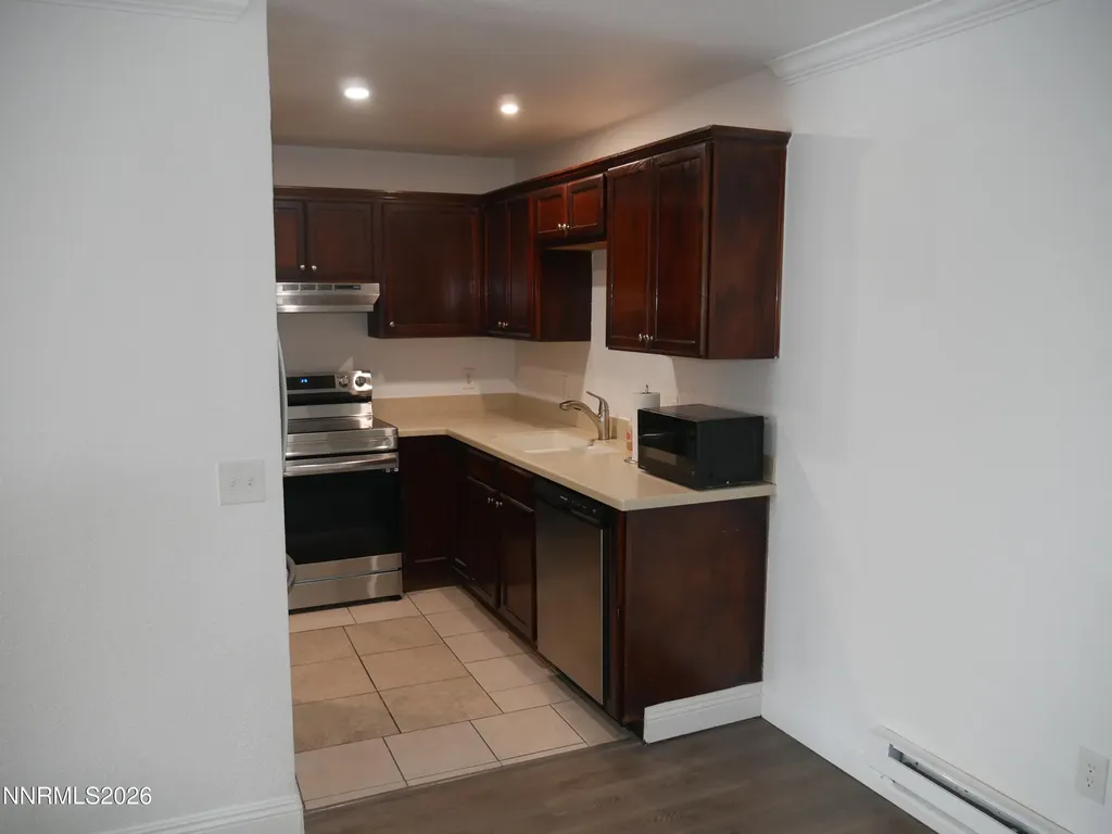 2385 Tripp Reno NV 89512