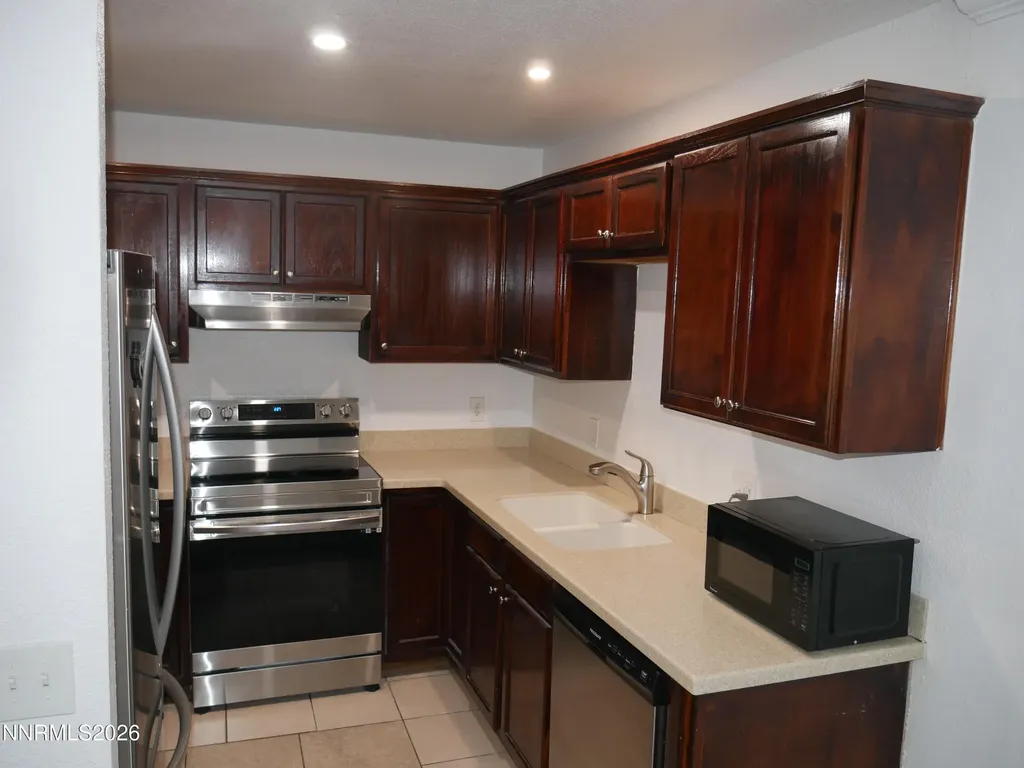 2385 Tripp Reno NV 89512