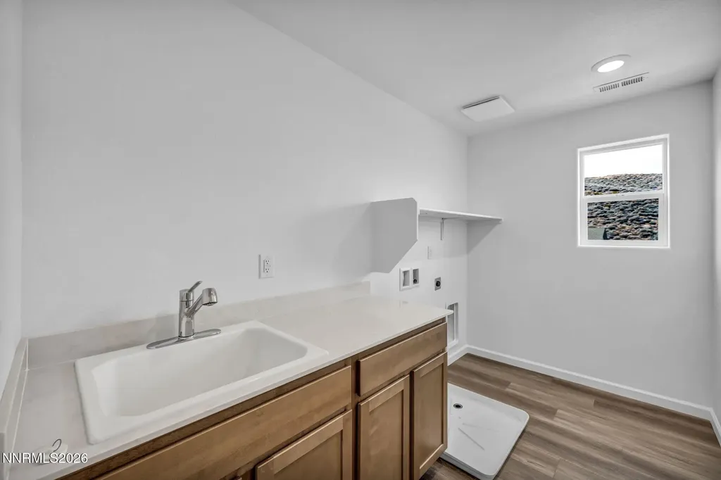 8455 Endor Reno NV 89506