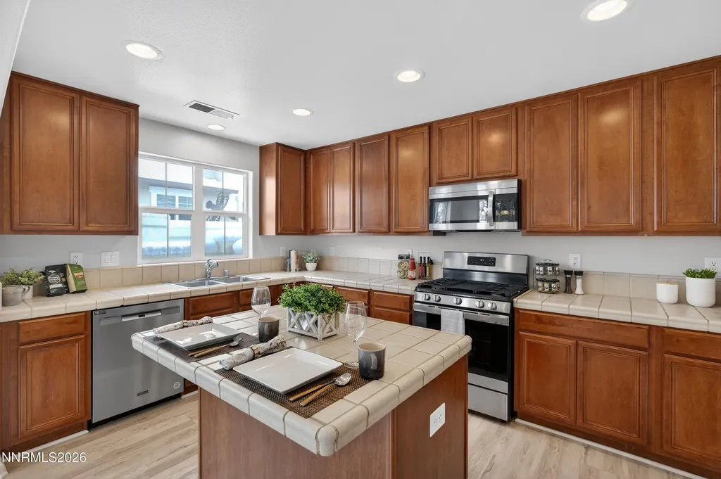 1630 Spring Hill Reno NV 89523