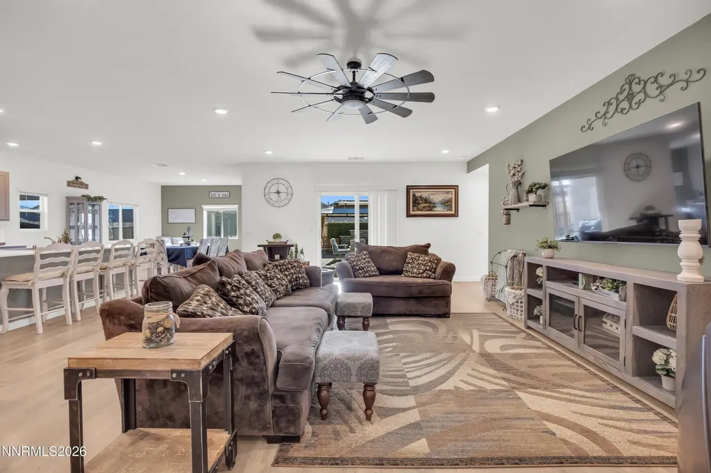 737 Butte Creek Dayton NV 89403