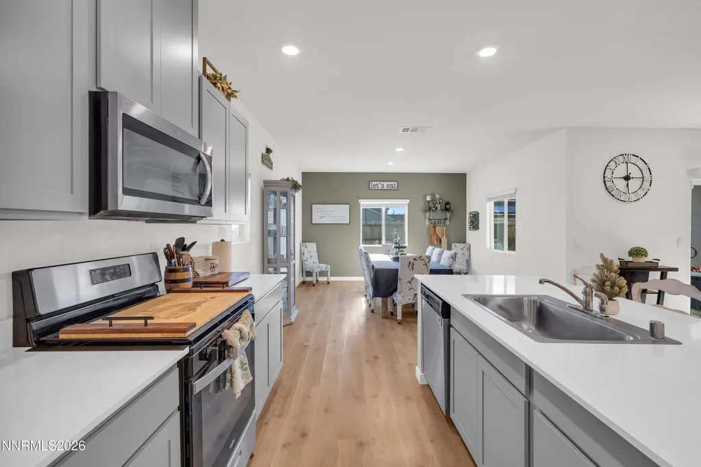 737 Butte Creek Dayton NV 89403