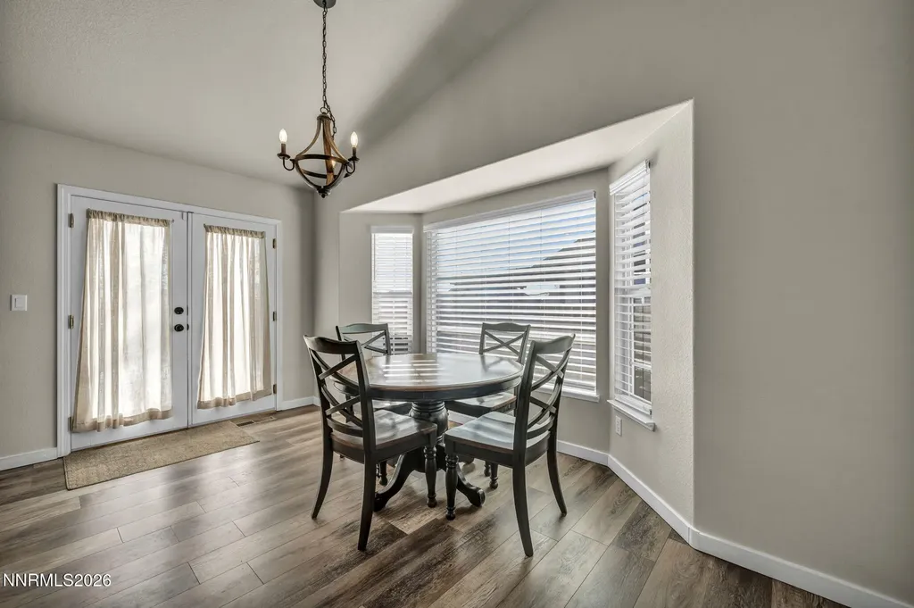 952 Red Falcon Spanish Springs NV 89441