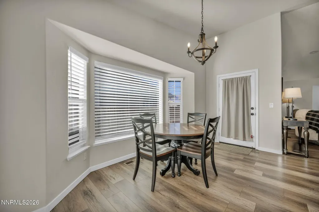 952 Red Falcon Spanish Springs NV 89441