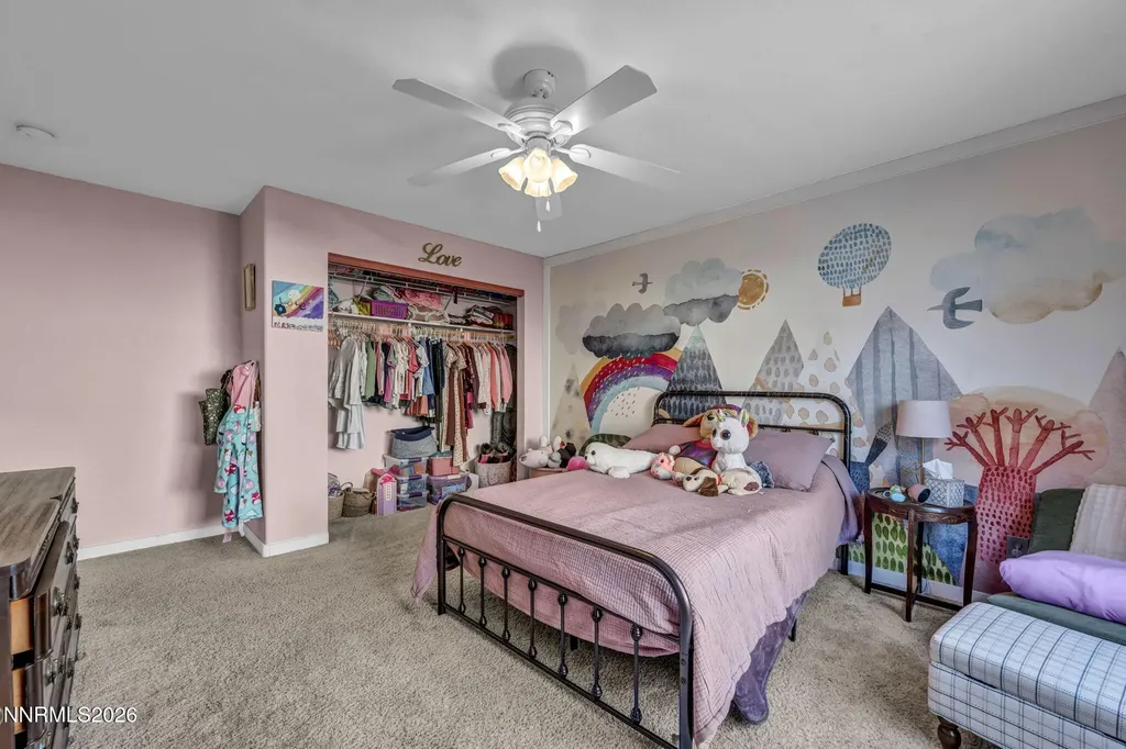 952 Red Falcon Spanish Springs NV 89441