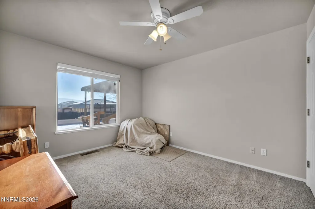952 Red Falcon Spanish Springs NV 89441