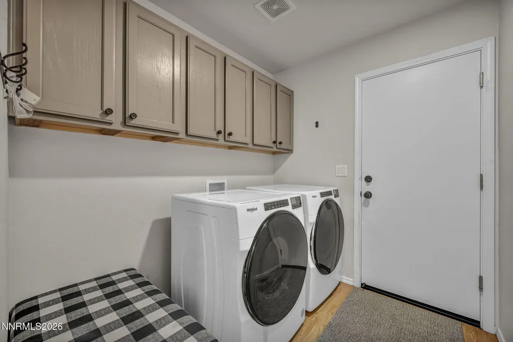 952 Red Falcon Spanish Springs NV 89441