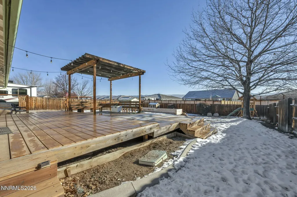 952 Red Falcon Spanish Springs NV 89441