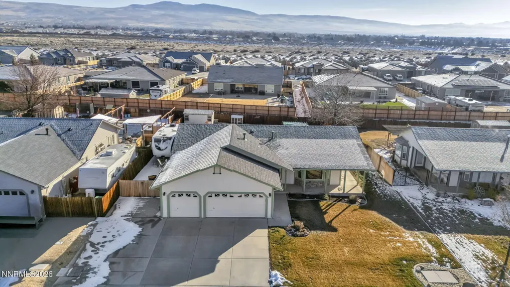 952 Red Falcon Spanish Springs NV 89441