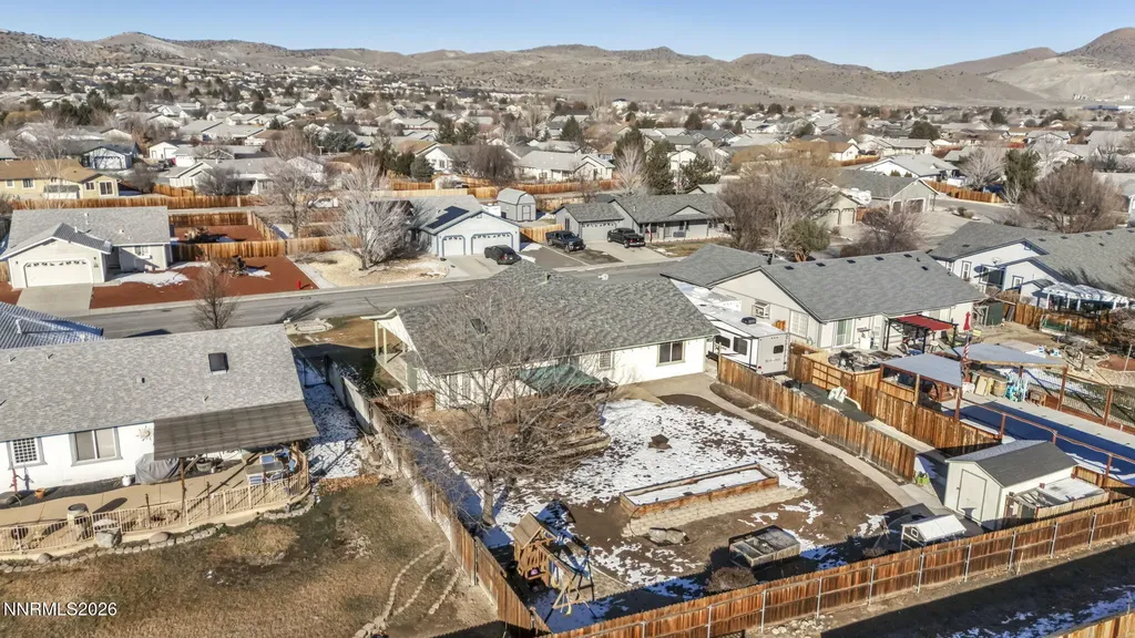 952 Red Falcon Spanish Springs NV 89441