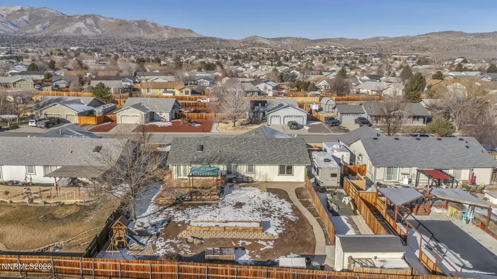 952 Red Falcon Spanish Springs NV 89441