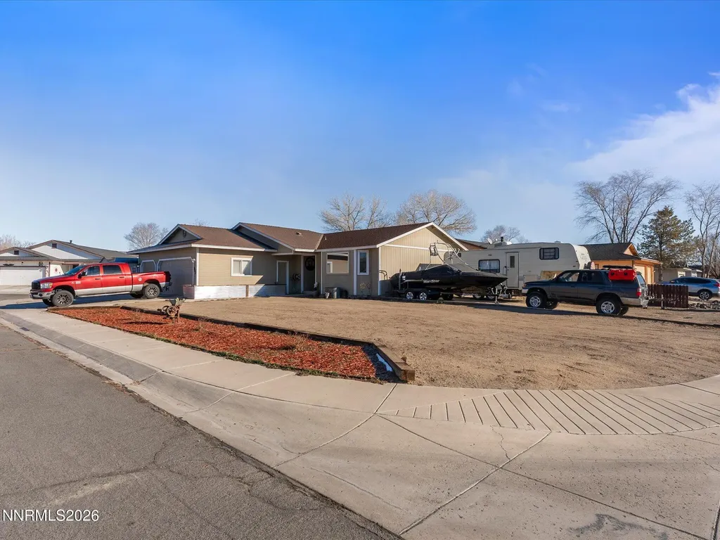 668 Farm Fernley NV 89408