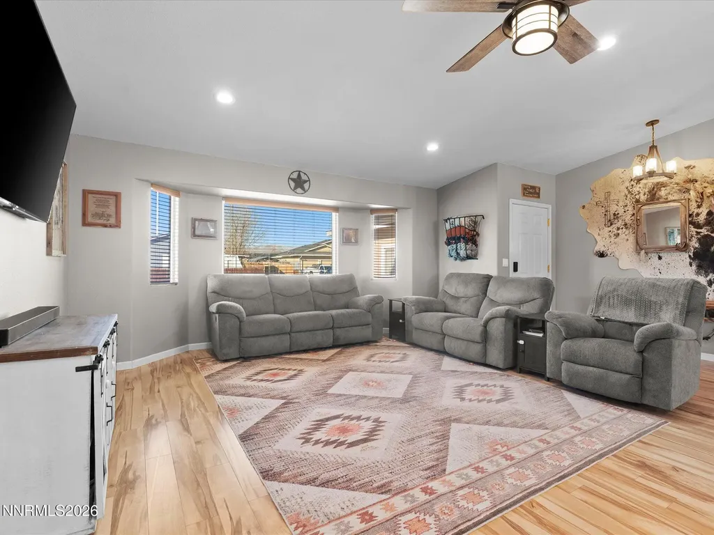 668 Farm Fernley NV 89408