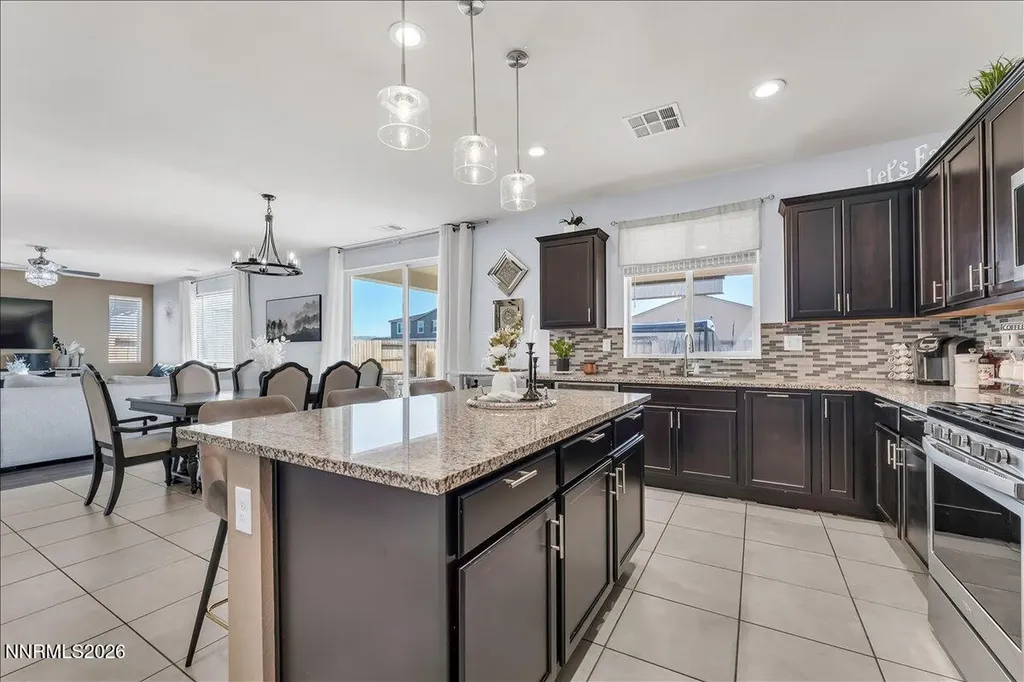 2139 Roaring Fork Sparks NV 89436