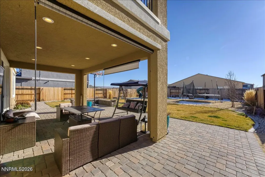 2139 Roaring Fork Sparks NV 89436