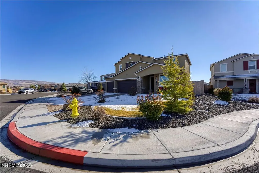 2139 Roaring Fork Sparks NV 89436