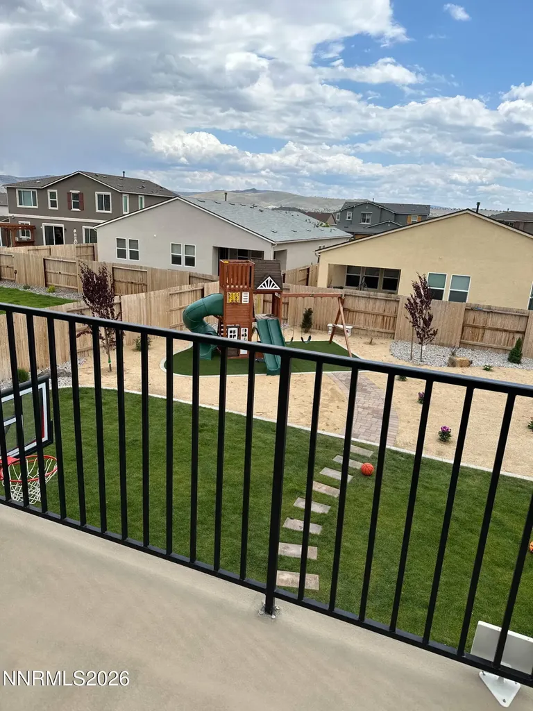 2139 Roaring Fork Sparks NV 89436