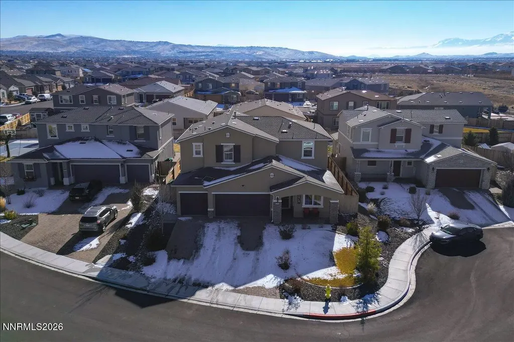 2139 Roaring Fork Sparks NV 89436