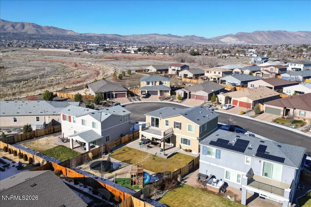 2139 Roaring Fork Sparks NV 89436