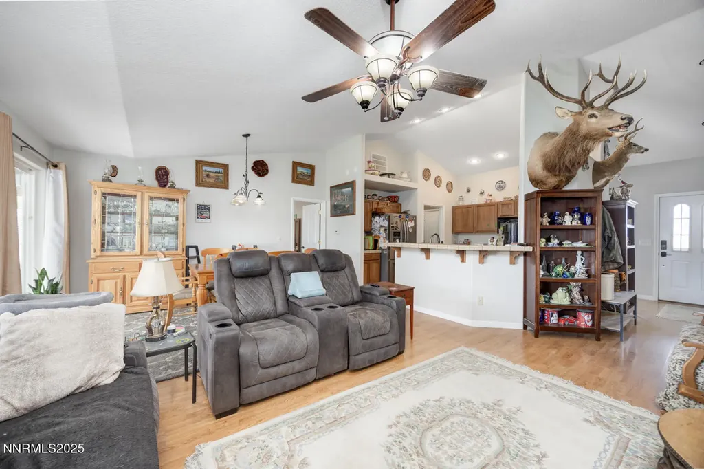 5655 Dillon Fallon NV 89406