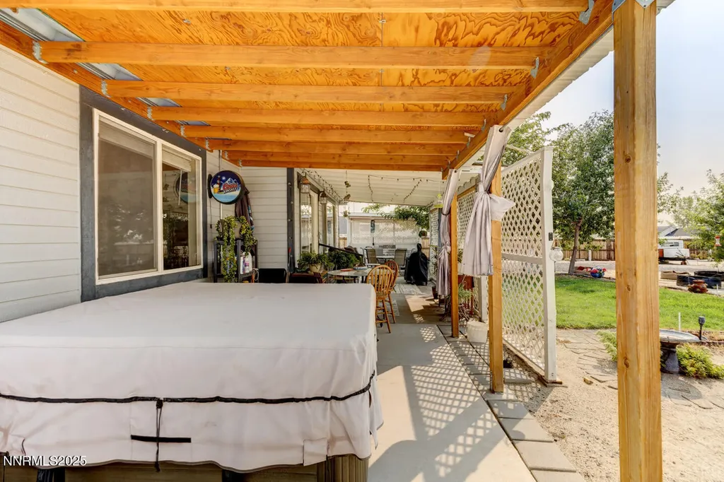 5655 Dillon Fallon NV 89406