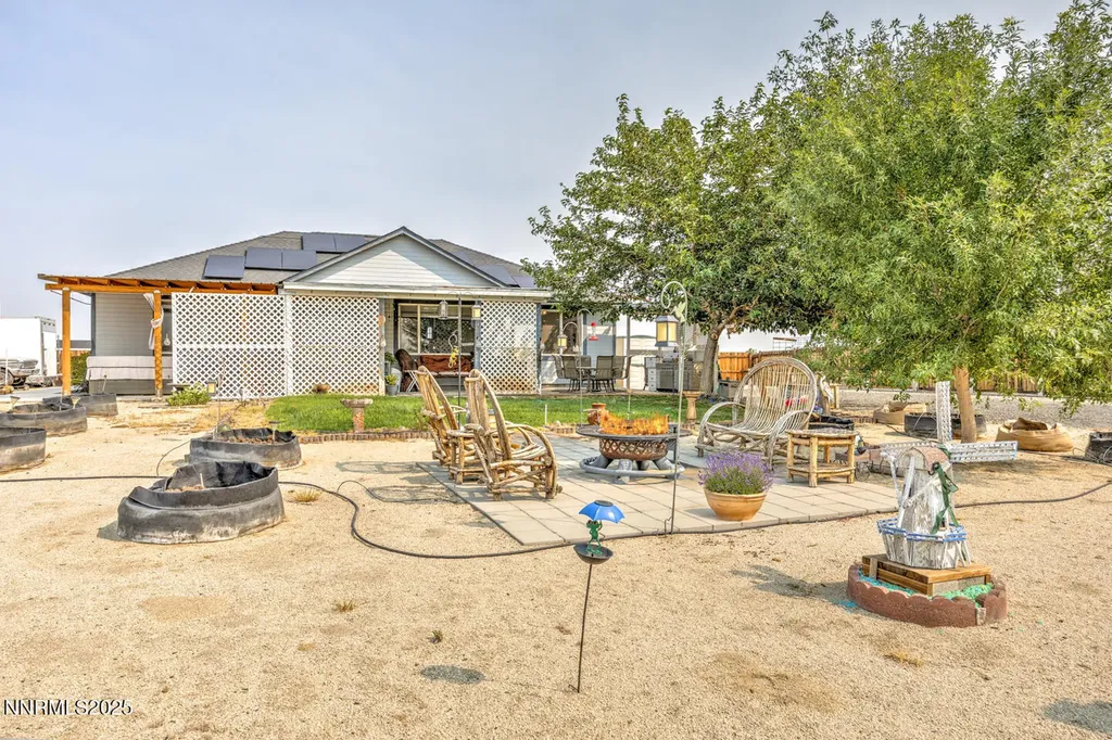 5655 Dillon Fallon NV 89406
