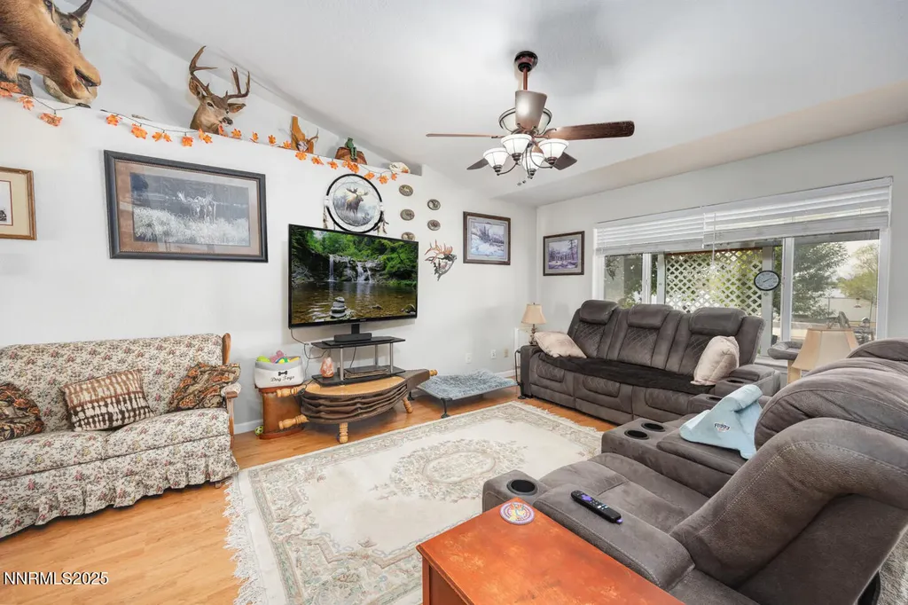 5655 Dillon Fallon NV 89406