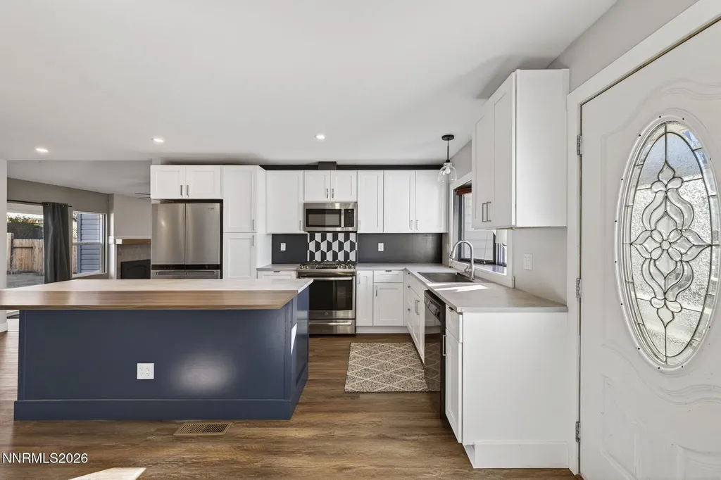 908 Pinewood Sparks NV 89434