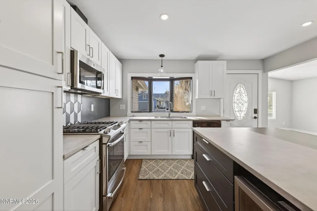 908 Pinewood Sparks NV 89434