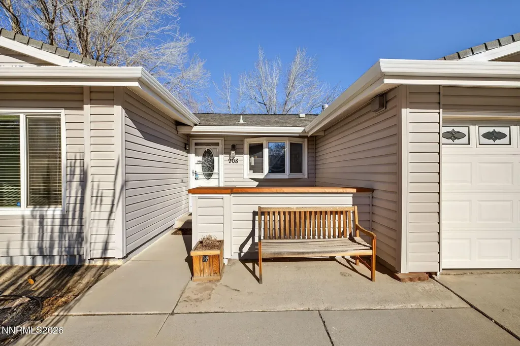 908 Pinewood Sparks NV 89434