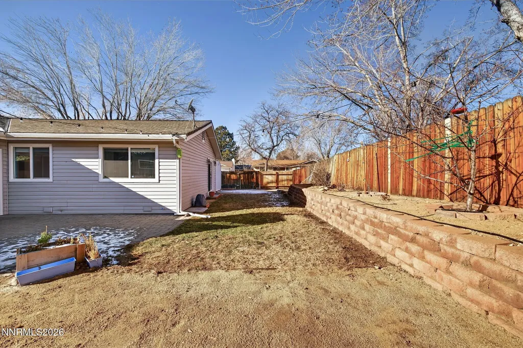 908 Pinewood Sparks NV 89434