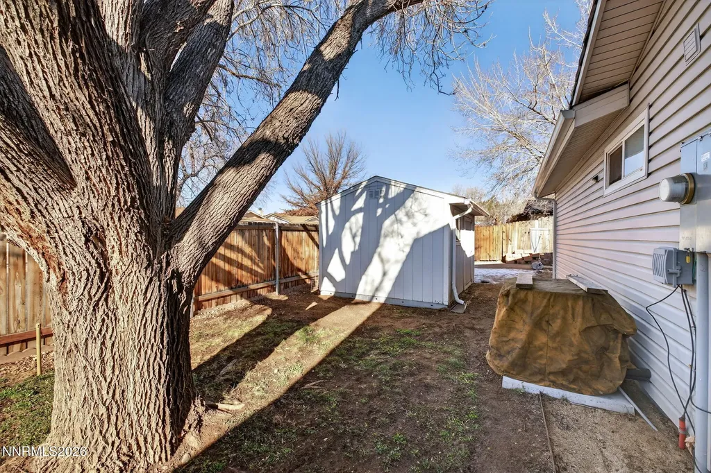908 Pinewood Sparks NV 89434