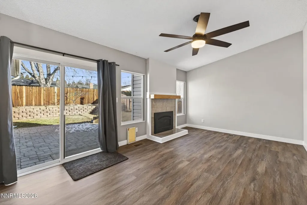 908 Pinewood Sparks NV 89434