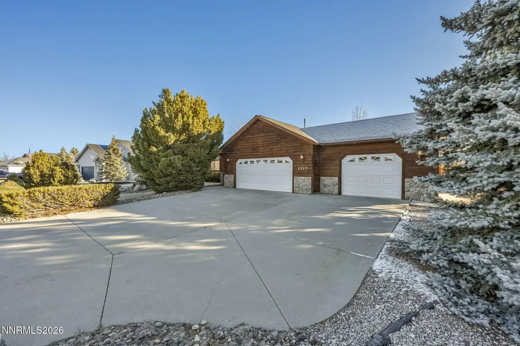 1317 Bridle Minden NV 89423