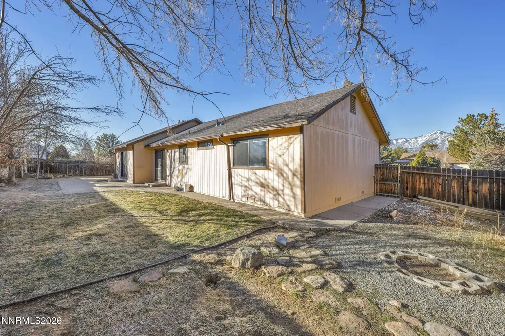 1317 Bridle Minden NV 89423