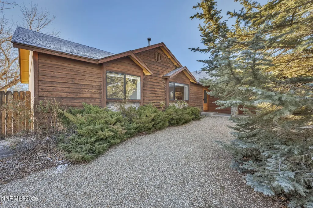 1317 Bridle Minden NV 89423