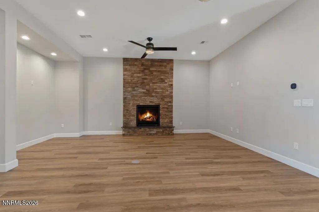 2221 Paint Horse Reno NV 89521