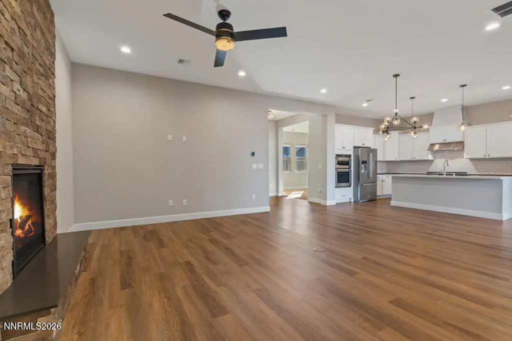 2221 Paint Horse Reno NV 89521