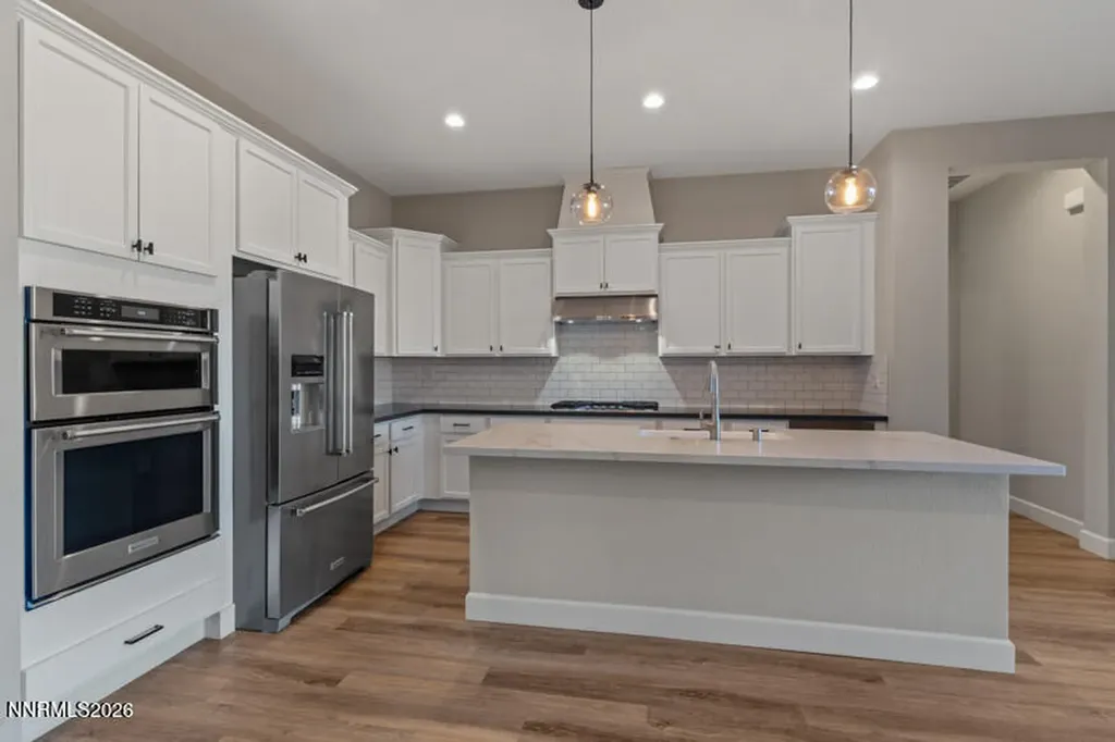 2221 Paint Horse Reno NV 89521