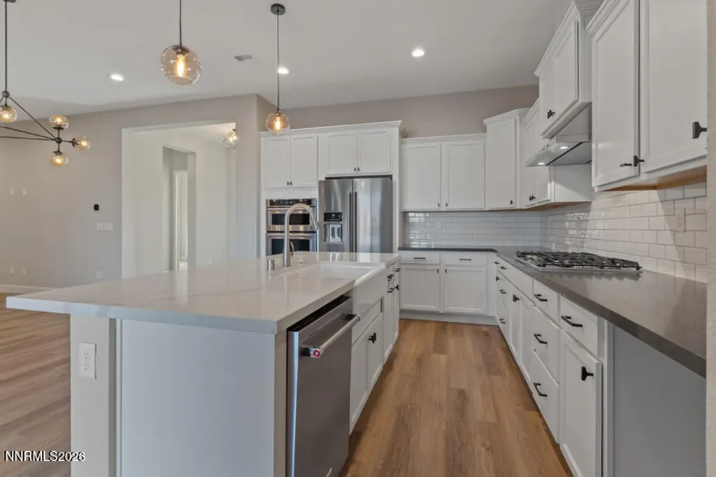 2221 Paint Horse Reno NV 89521